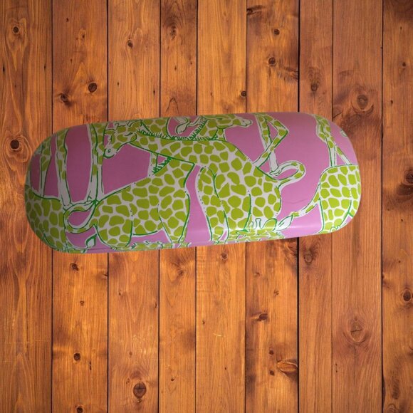 Lilly Pulitzer Eyeglass Hard Case Pink Green Giraffes Clamshell Style Colorful - Picture 1 of 5